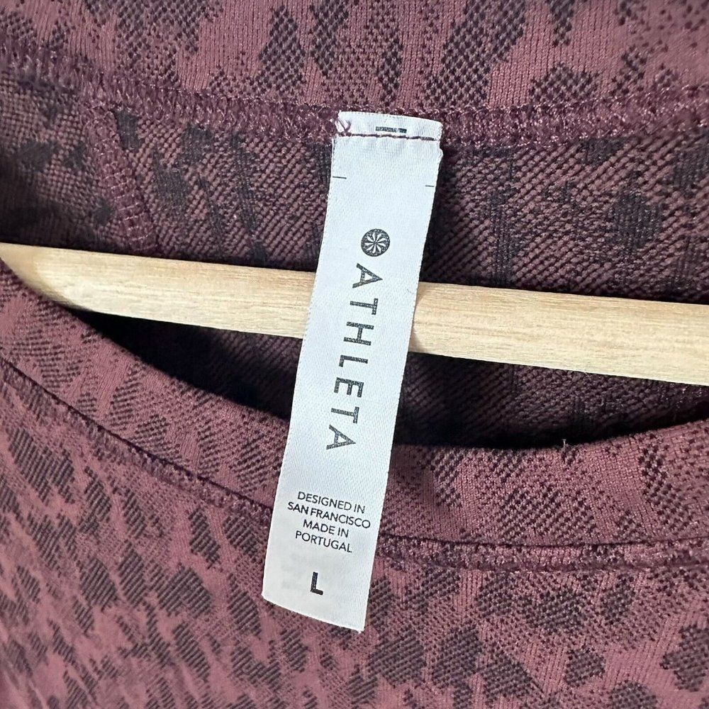 Athleta Top Womens Large Burgundy Long Sleeve Running Gym Compression Thumbhole - Picture 3 of 7
